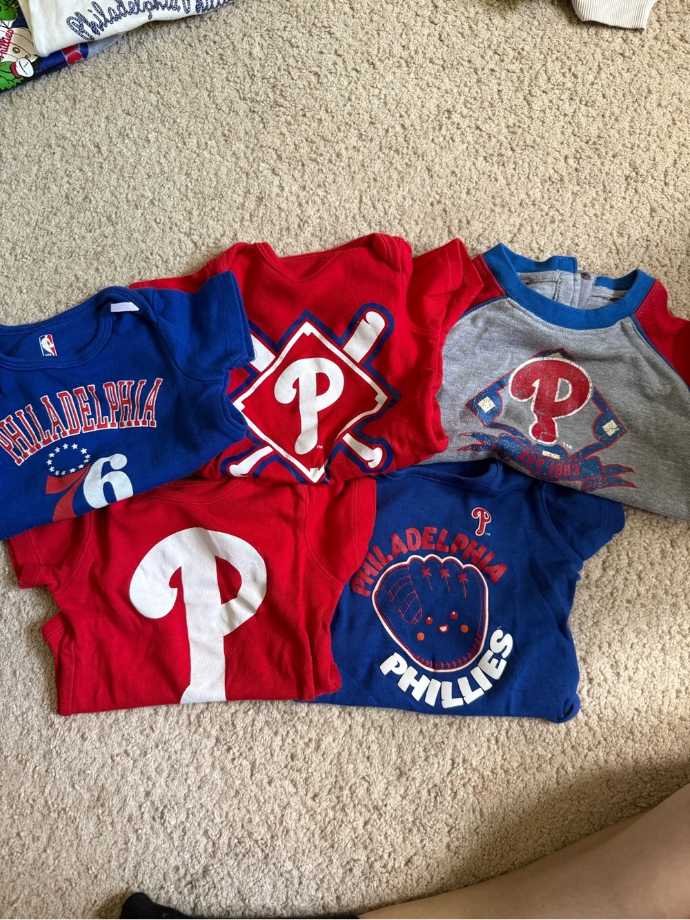 Philadelphia Phillies baby Red & Blue Short Sleeve onsie Bundle size 3-6 months